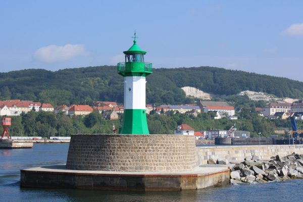 Leuchtturm von Sassnitz auf der Insel Rügen an der Ostsee.